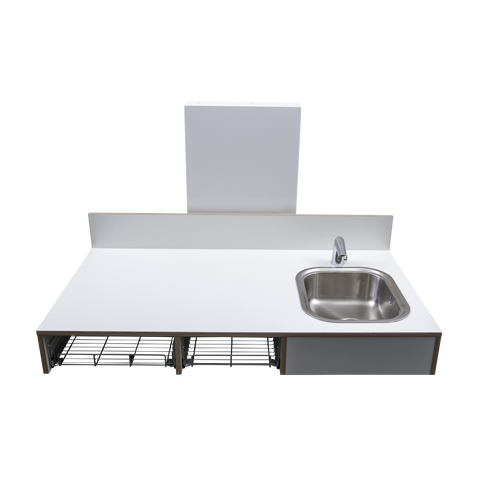 CE-mærket puslebord til institutioner 140 x 90 cm fra ST Skoleinventar, inkl trådløs fjernbetjening og underlimet vask